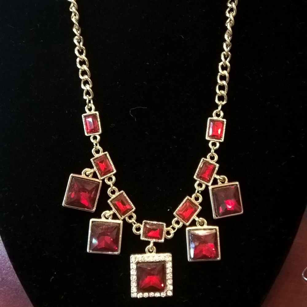 Gold ruby statement necklace NEW